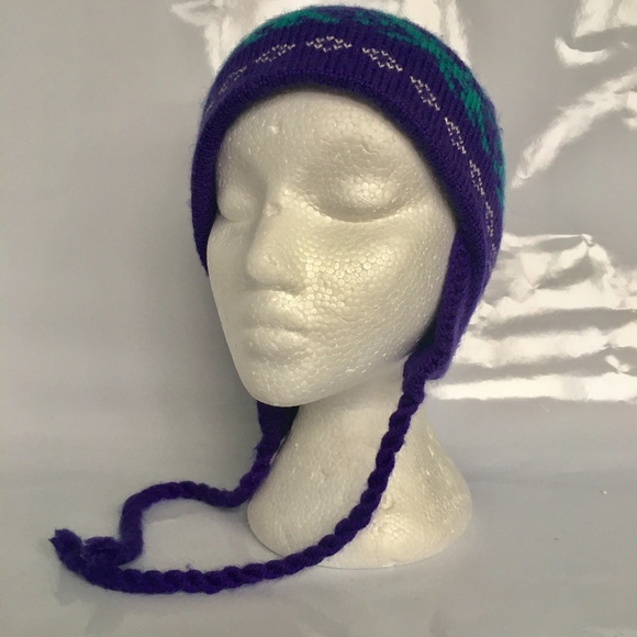 Gordini Hat Beanie Toque Pompom Braided Ties Purple Green Ear Covering - Picture 5 of 9